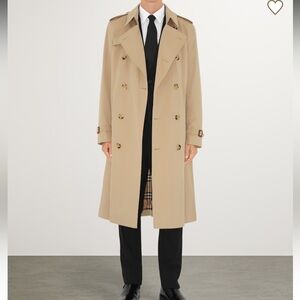 Burberry Kensington  Tan Heritage Trench Coat with removable liner